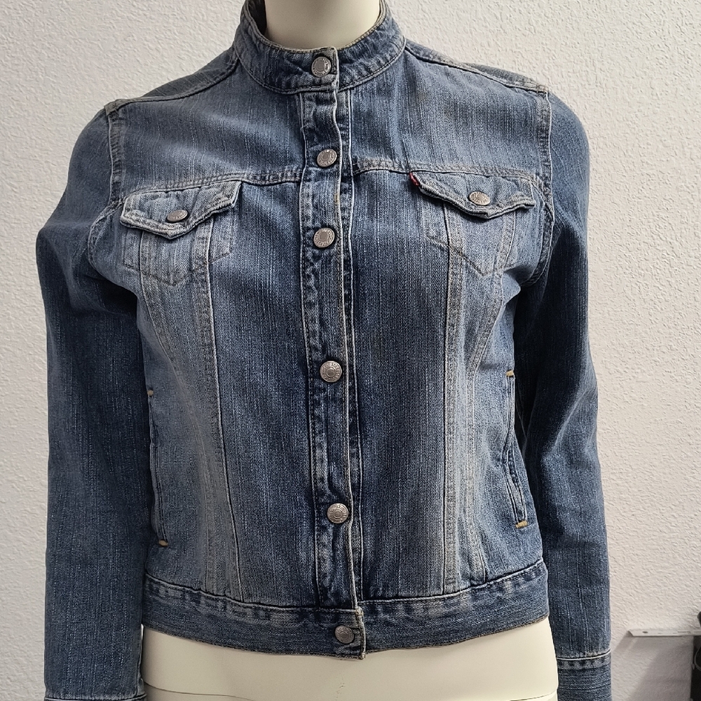 Levi Strauss Cotton Denim Jacket Size Medium
